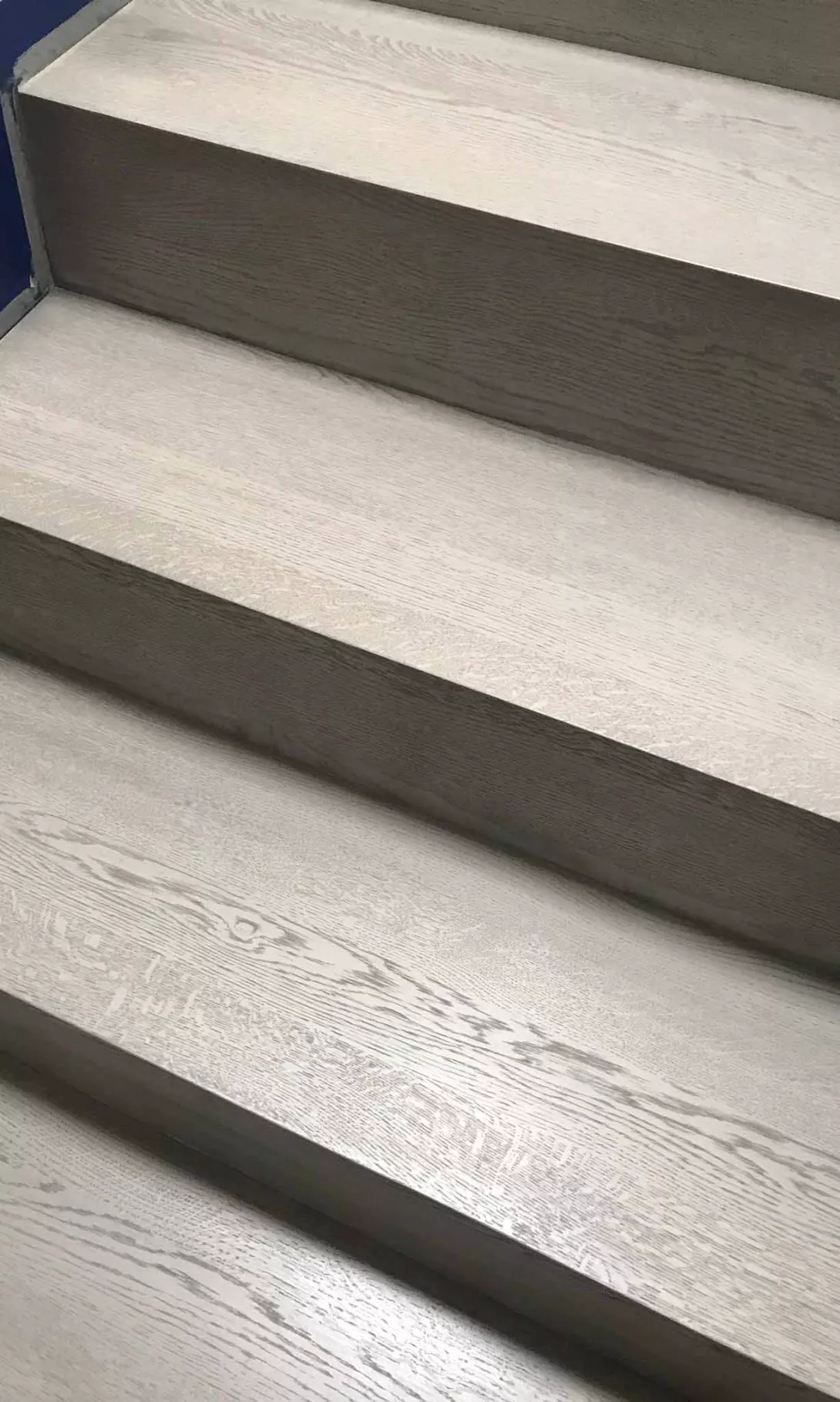 Snygg effekt på ektrappan med infärgning